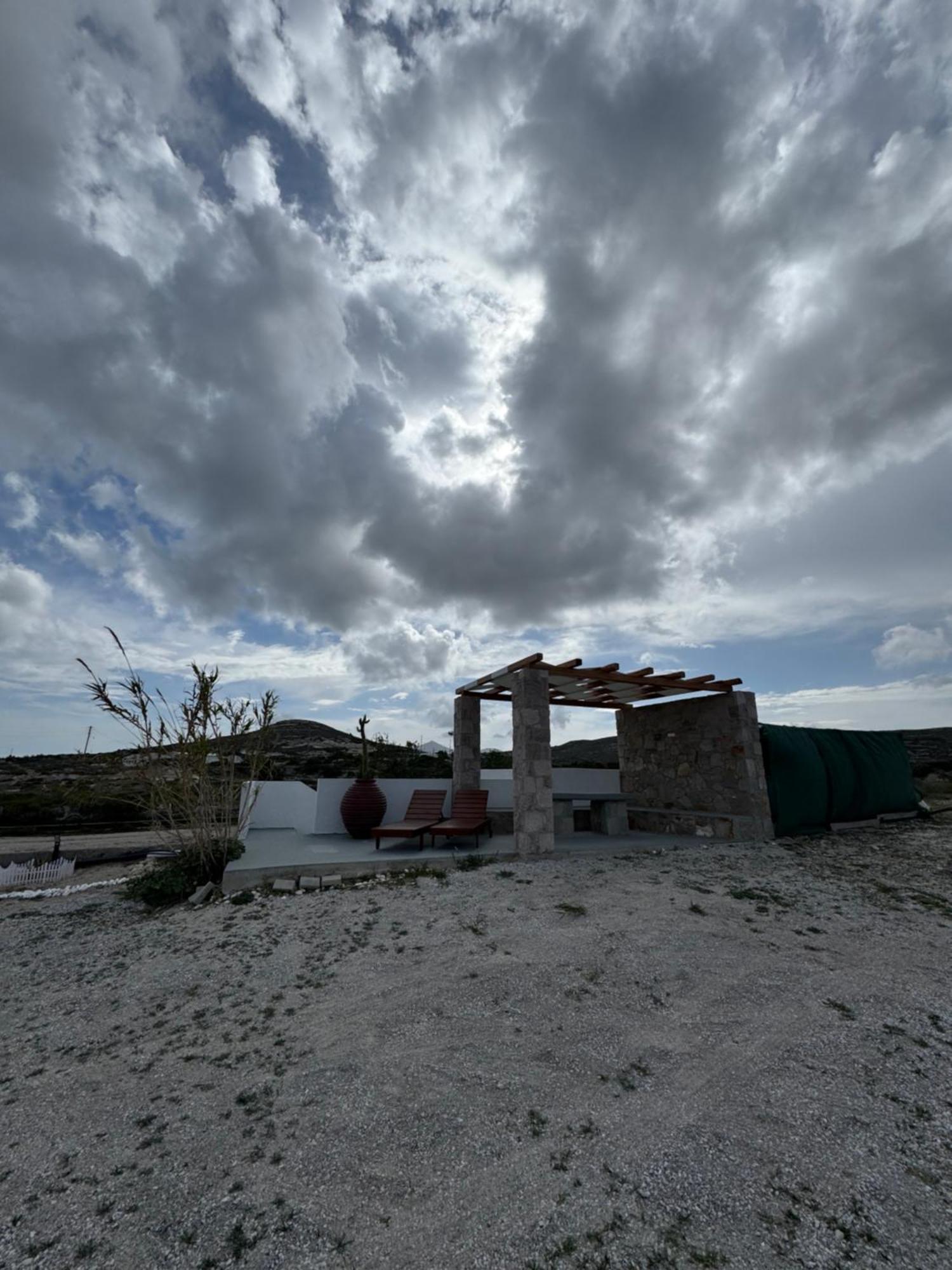 Amato Villa Mandrakia Exterior photo