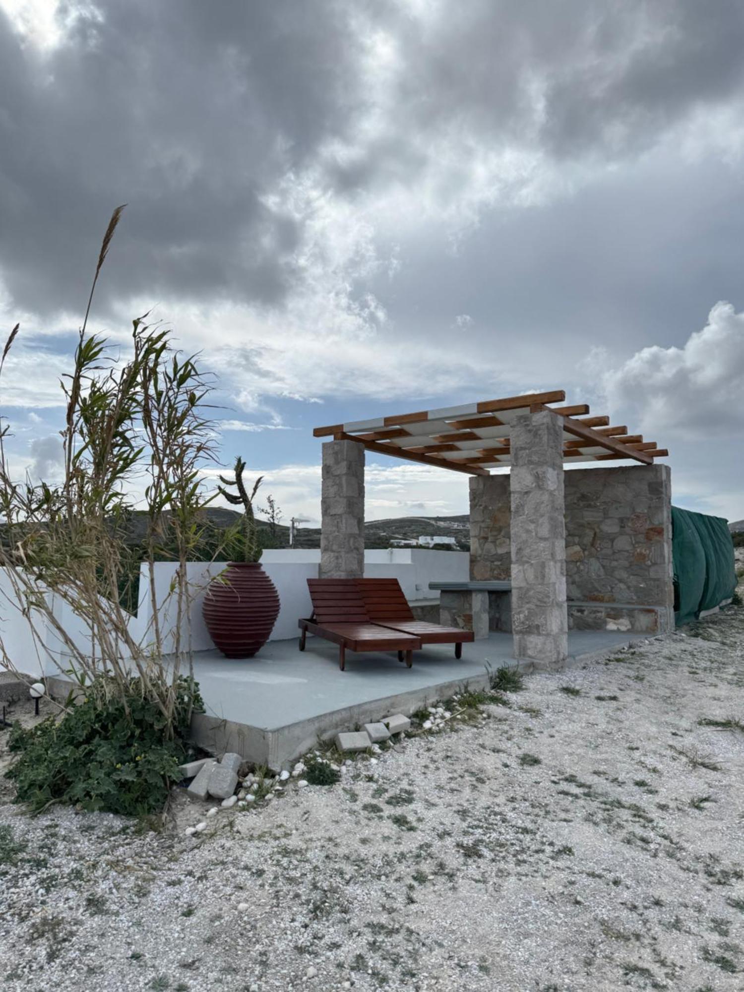 Amato Villa Mandrakia Exterior photo